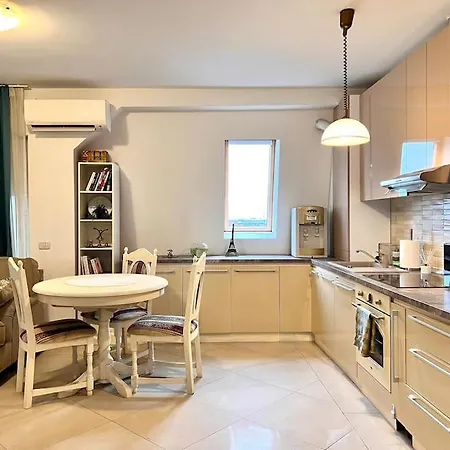 Prime Getaway : 3 Apartment