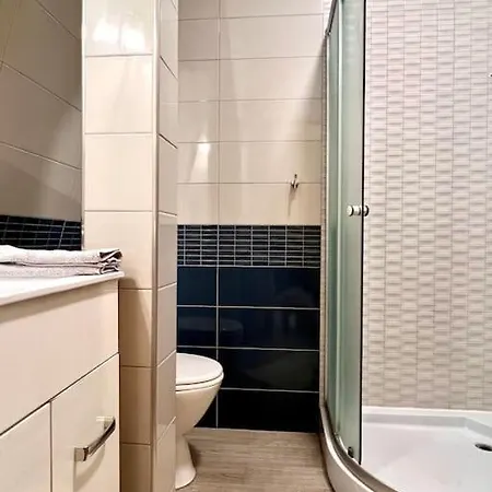 Prime Getaway : 3 Apartment Timisoara