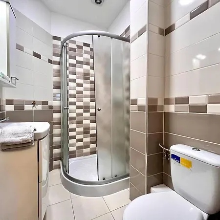 Prime Getaway : 3 Apartment Timisoara