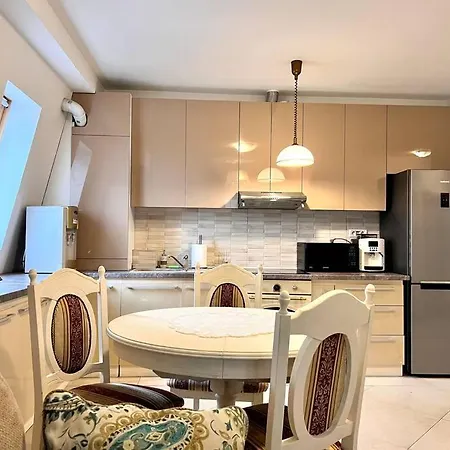 Prime Getaway : 3 Apartment